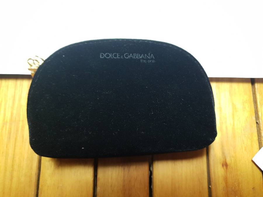 BRAND NEW LUXURY LADIES CLUTCH COSMETIC POUCH FROM `DOLCE & GABBANA`.
