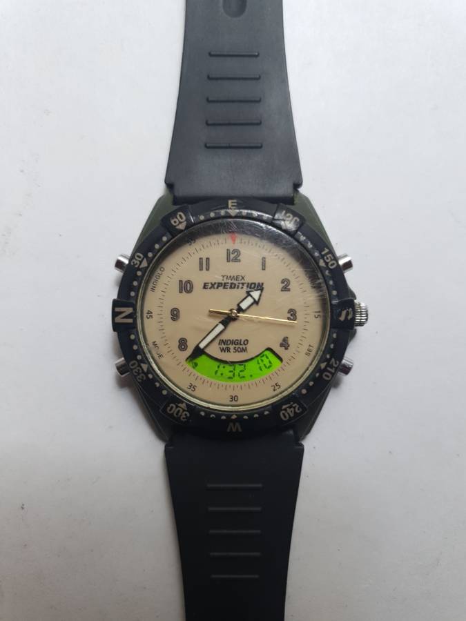 Vintage Timex - Expedition model rugged Indiglow dual mode swiss gents wrist watch.