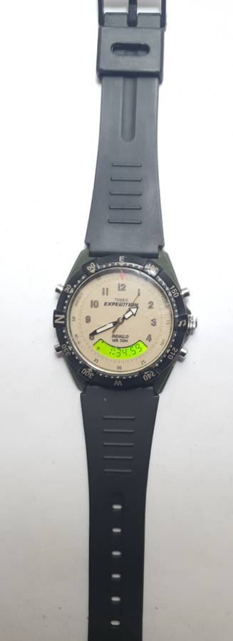 Vintage Timex - Expedition model rugged Indiglow dual mode swiss gents wrist watch.