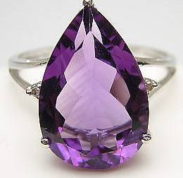 10KT SOLID GOLD WITH  6CTS GENUINE AMETHYST: IN STOCK
