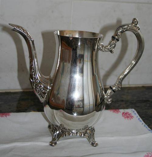 "Oneida USA" Silver Plate Footed Coffeepot-Missing Lid. "Use as Jug" very neat, no silver plate loss