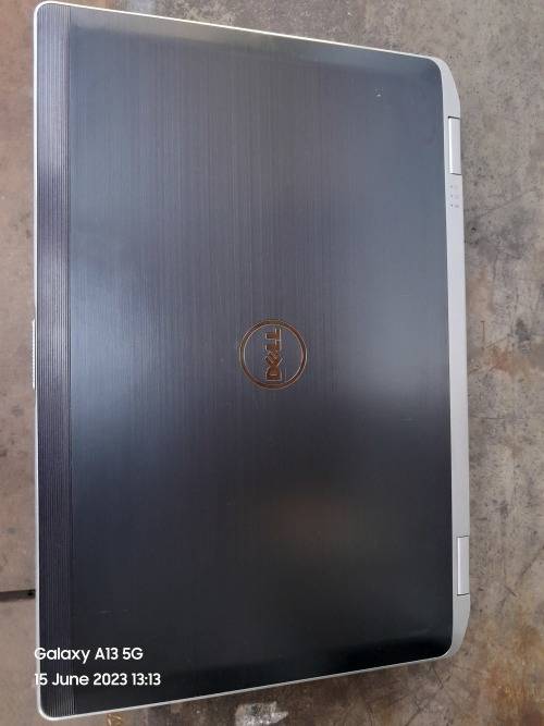 DELL LATITUDE E6530 i7 8GB RAM