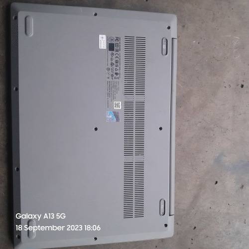 LENOVO IDEAPAD 3 81WQ NEEDS SCREEN