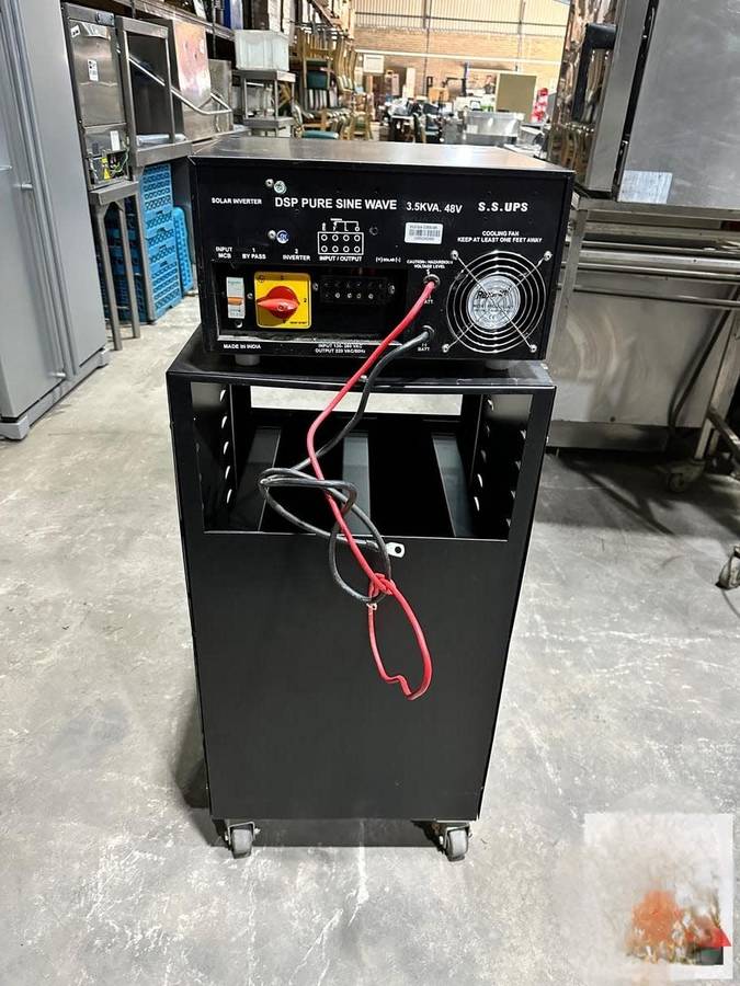 Heavy duty Solar DSP Pure Sine 3.5kv inverter in box and new condition