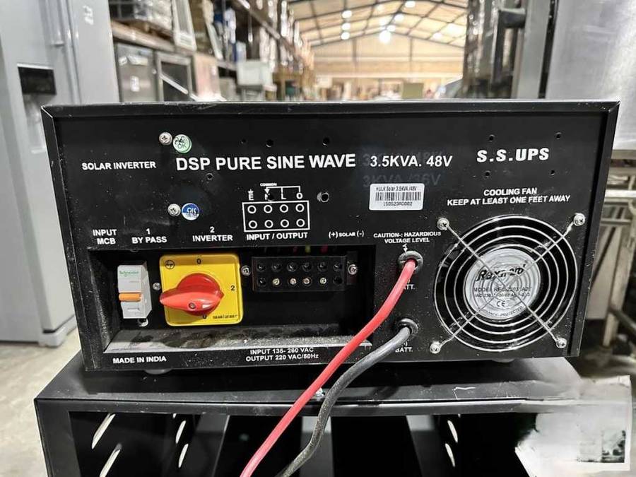 Heavy duty Solar DSP Pure Sine 3.5kv inverter in box and new condition
