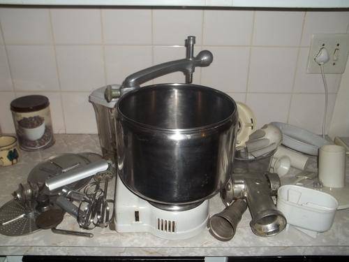 1950'S ELECTROLUX ASSISTEND FOOD PROSESSOR MADE IN SWEDEN