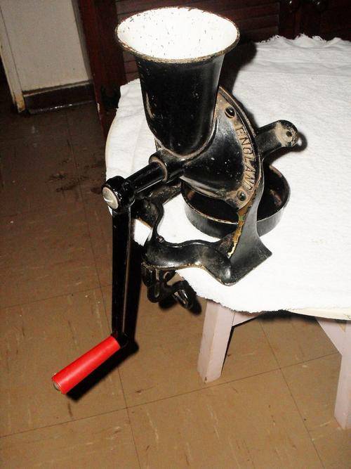 VINTAGE CAST IRON COFFEE GRINDER