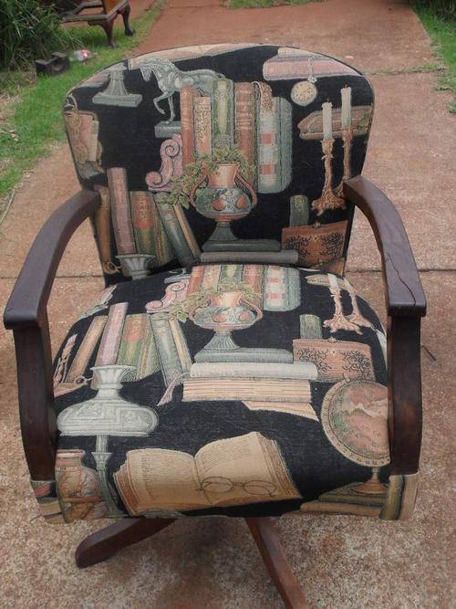 VINTAGE SWIVEL OFFICE CHAIR FROM ENGLAND