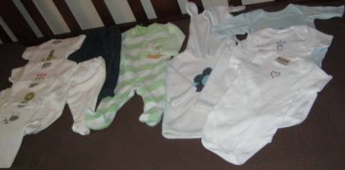 Lot of 11 babies' clothing, all newborn but 1 - R13.64 per item.