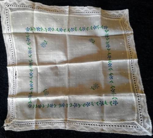 Vintage Embroidered Handkerchiefs (8)
