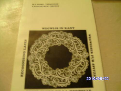 Recognising Laces by M J Geers-Vermeulen