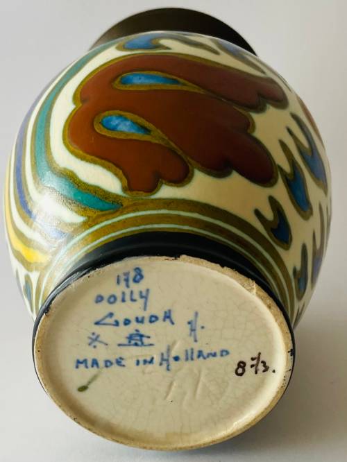 Gouda Vase (Dolly Not Often Seen )