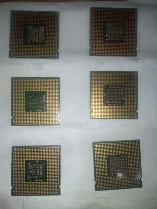 Lot of 6 X Intel Processors (Socket 775)