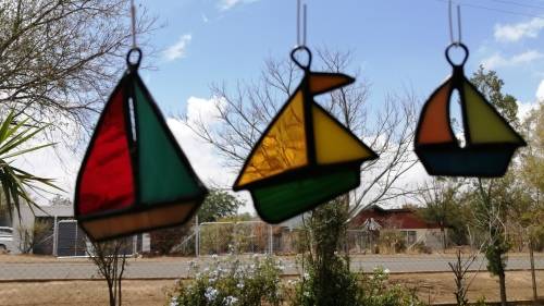 ### STAINED GLASS - "SAIL BOATS" - Set of three ###
