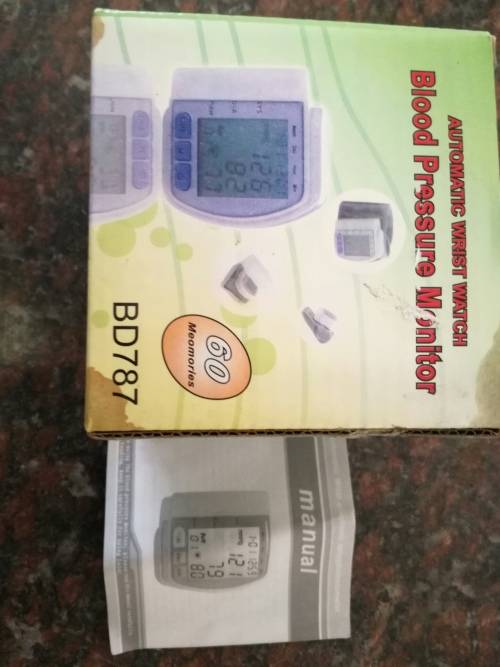 CRAZY R1 START: ### BLOOD PRESSURE MONITOR - Open Box ###