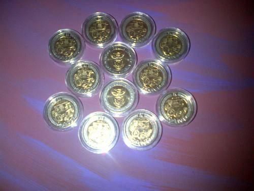 ### 2011 CAPSULATED SARB 90th BIRTHDAY R5 - UNCIRCULATED  - 12 coins for bid