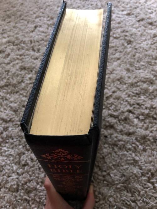 Rare Vintage 1976 Home Health Education Service Holy Bible with Hologram Last Supper Cover