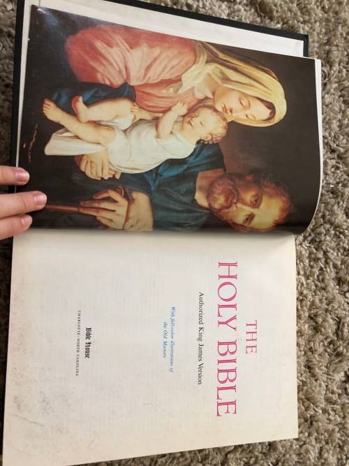 Rare Vintage 1976 Home Health Education Service Holy Bible with Hologram Last Supper Cover