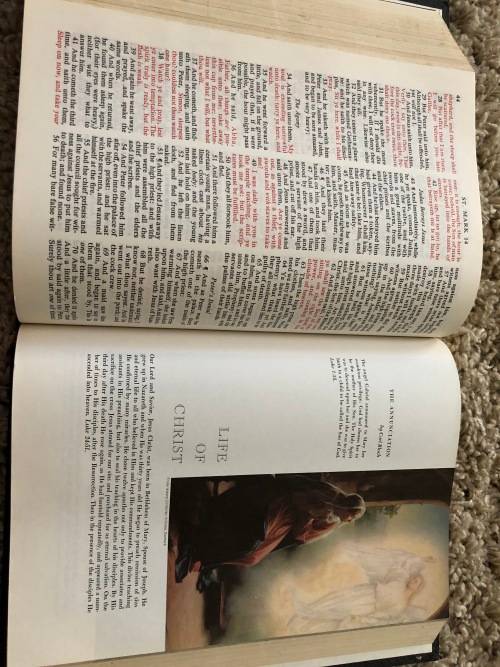 Rare Vintage 1976 Home Health Education Service Holy Bible with Hologram Last Supper Cover
