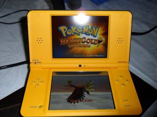 NINTENDO DSI XL + 40 Games