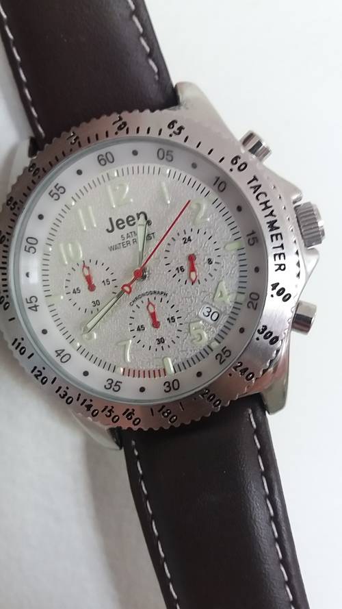 Authentic,brand new ***JEEP*** men watch - Just stunning !!!