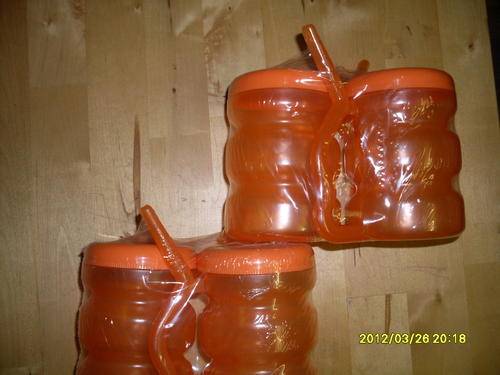 4 x Brand new handy drinking cups with built-in straws!