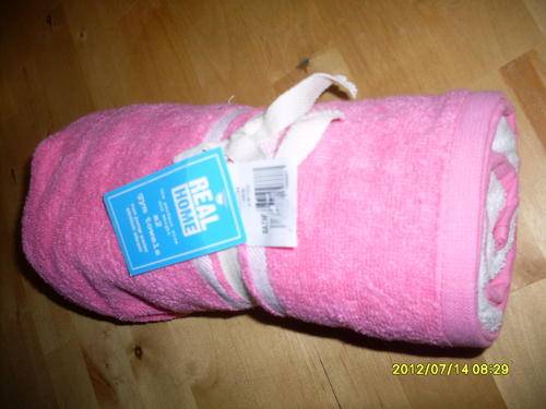2 x Gym Towels Pink and White