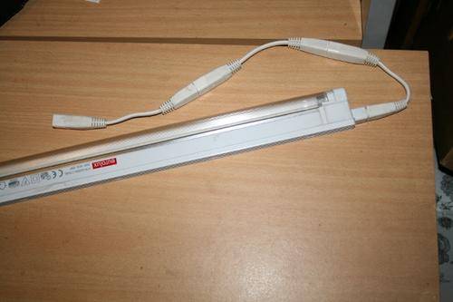 20W Eurolux Fluorescent lights x 8