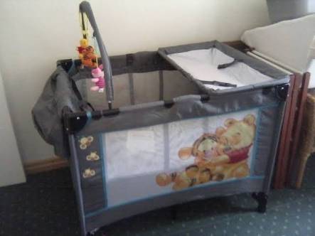 Disney Camp cot - excellent condition