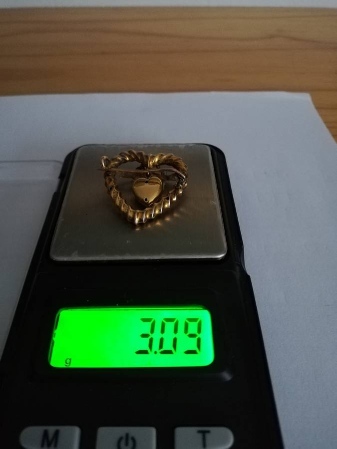 ** SOLID 9CT GOLD ** HEART BROOCH ** HALLMARKED ** 3.09 GRAMS OF GOLD ** CRAZY R1 START !!!!