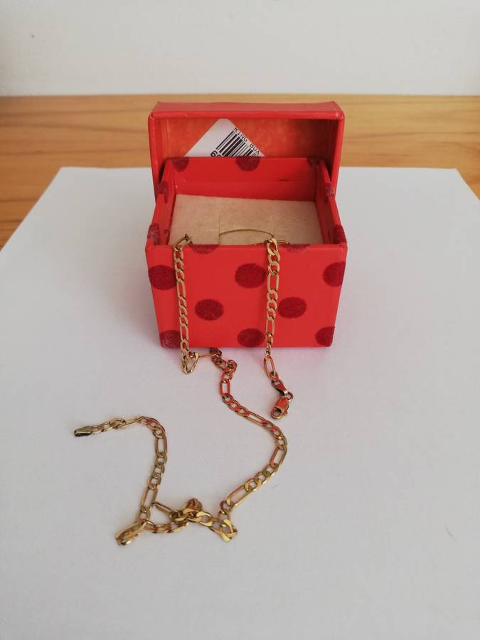 ** SOLID 9CT GOLD ** FLAT LINK CHAIN ** CLEARLY MARKED ** 4.88 GRAMS ** LIKE NEW ** CRAZY R1 START !