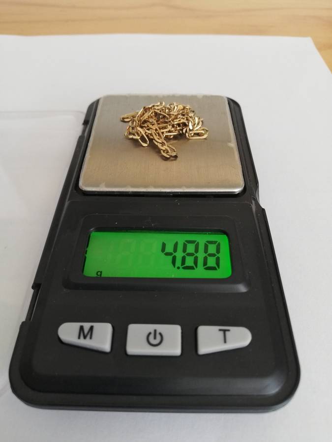 ** SOLID 9CT GOLD ** FLAT LINK CHAIN ** CLEARLY MARKED ** 4.88 GRAMS ** LIKE NEW ** CRAZY R1 START !