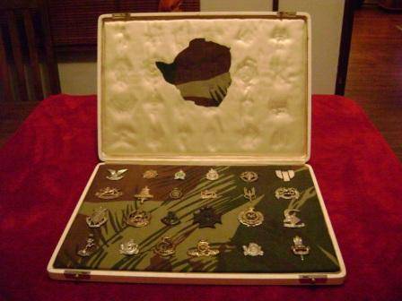 WONDERFUL COLLECTION OF RHODESIAN MILITARY BADGES SET IN PRESENTATION CASE *** CRAZY R1 START ***
