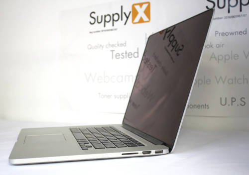 Apple Macbook Pro 15.4 inch 2.8GHz, 2015 Spec Quad-Core i7, Retina Display, 16GBRAM, 512ssd