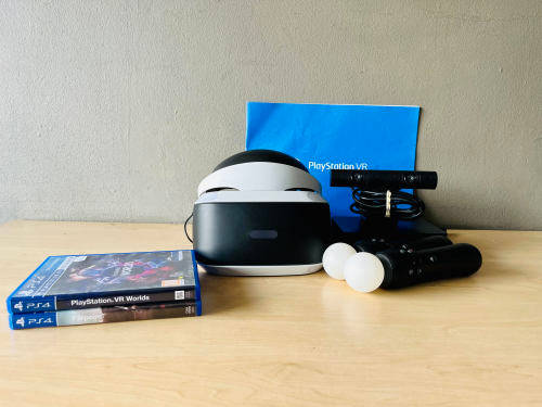 PS4 VR Headset with 2 Games Bundle