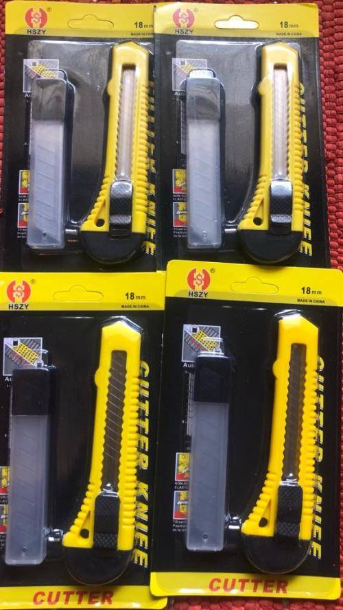 4 X Cutter Knifes - Each with a extra set of Blades - all for 1 Bid