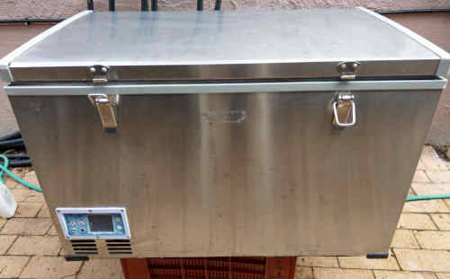 75 liter stainless steel 12V Camping Fridge or Freezer