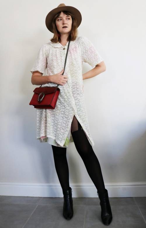 Vintage white lace dress / loose fitting dress / button up dress / size medium