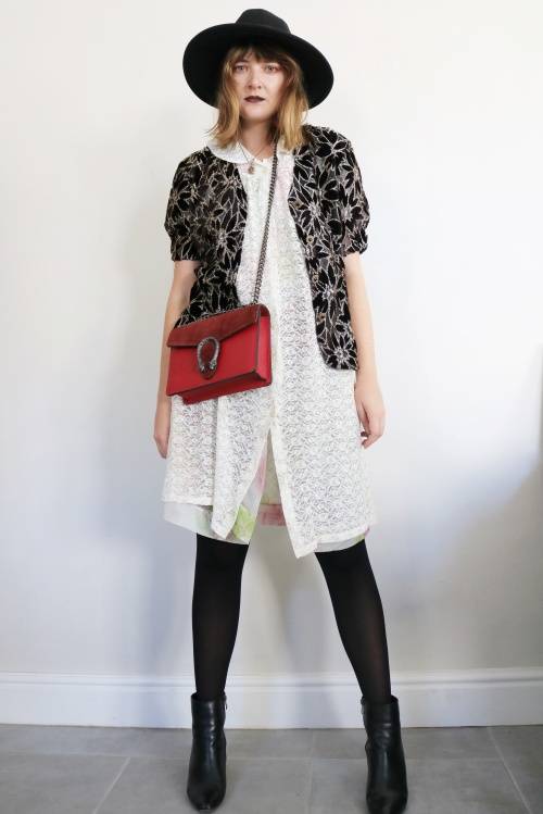 Vintage white lace dress / loose fitting dress / button up dress / size medium