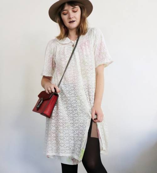 Vintage white lace dress / loose fitting dress / button up dress / size medium