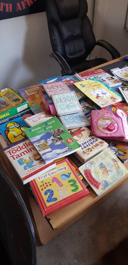 R1***47X KIDS BOOKS***R1