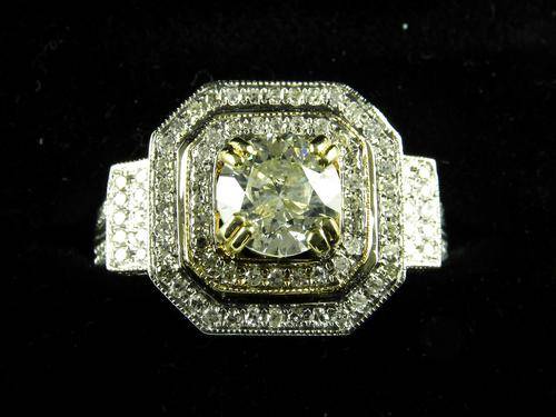 FIERY CENTER STONE **R68 575**BEAUTIFUL  DIAMOND RING!!!