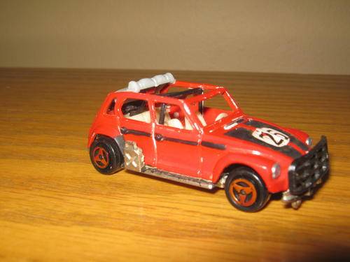 BEETLE WITH SUN ROOF