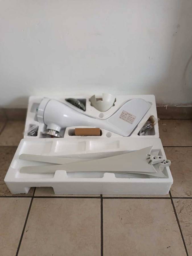 300W 12V or 24V wind turbine kit for gel batteries only