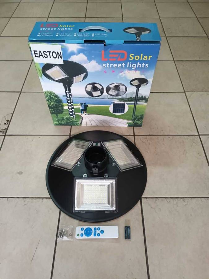 300w Easton Solar UFO light with sensor and remote