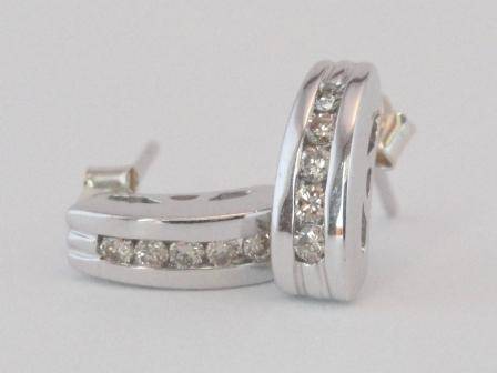 9CT WHITE GOLD PAIR OF 1/5 CARAT CHAMPAGNE DIAMOND EARRINGS *Relisted