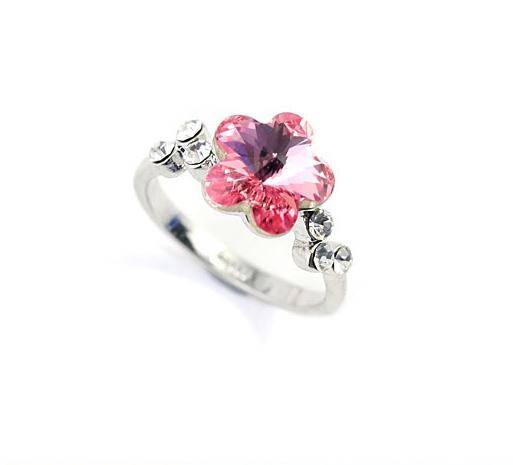 ***BEAUTIFUL! 18K WHITE GOLD PLATED PINK FLOWER CRYSTAL RING***SIZE 6.5