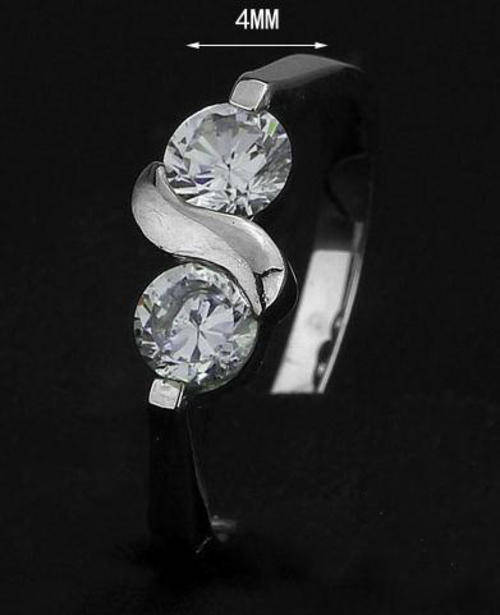 GORGEOUS! CUBIC ZIRCONIA STAINLESS STEEL ENGAGEMENT RING, FREE RING BOX, SIZE 7