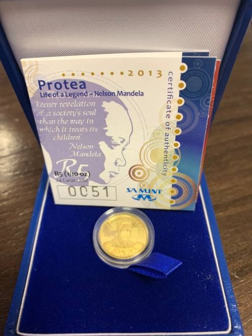 2013 Gold Protea 1/10oz Nelson Mandela-Life of a Legend