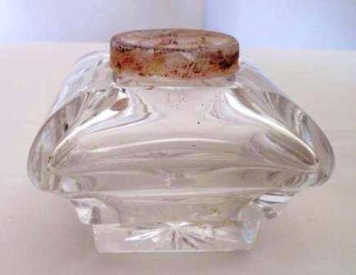 Vintage Heavy Glass Ink Well/Bottle or Paperweight weighs 425gm.